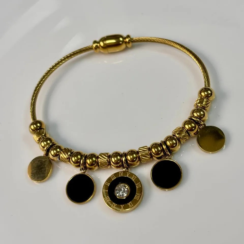 Elegant Gold Charm kada