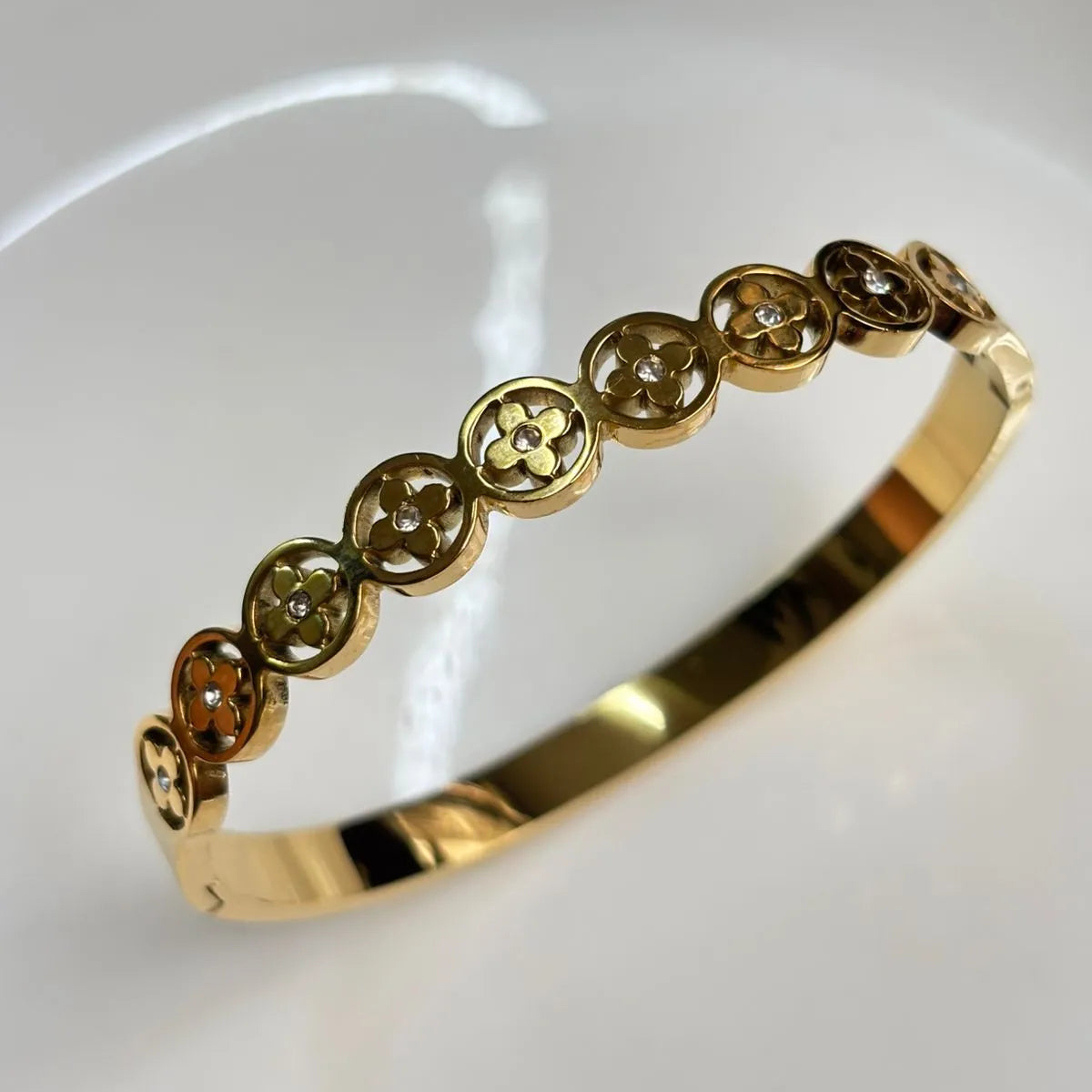 Elegant Gold Flower Kada