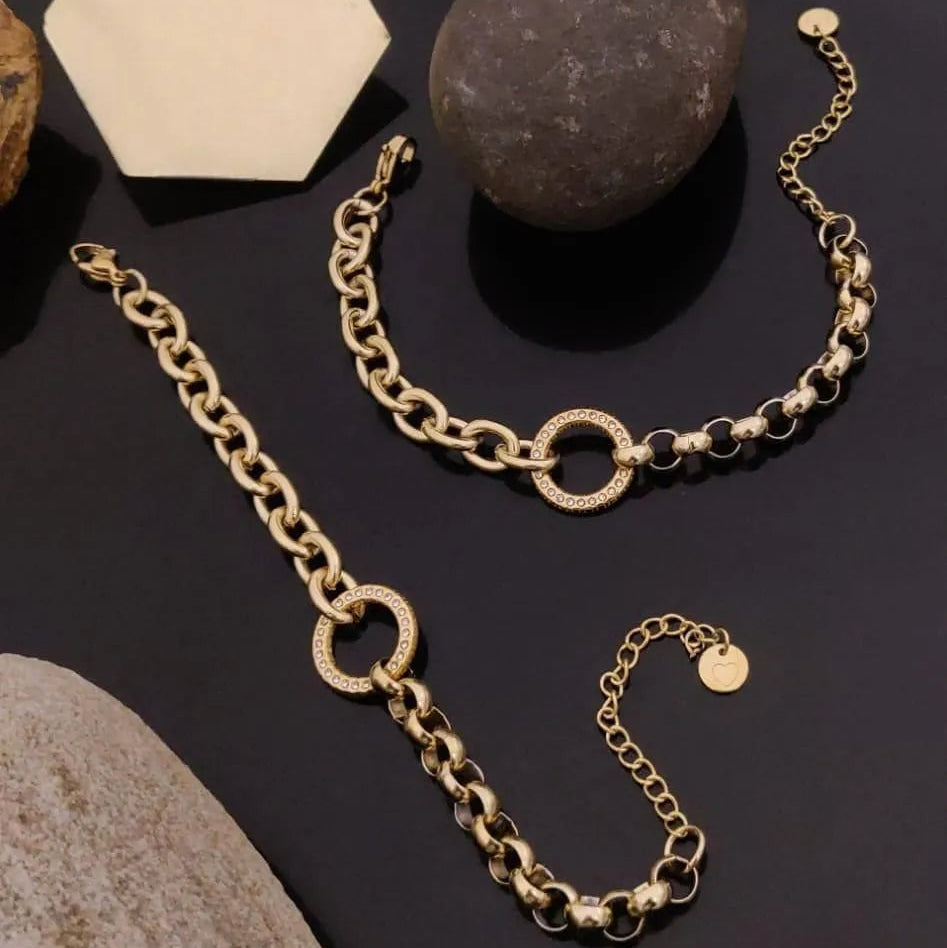 Golden Opulence Open Circle Bracelet