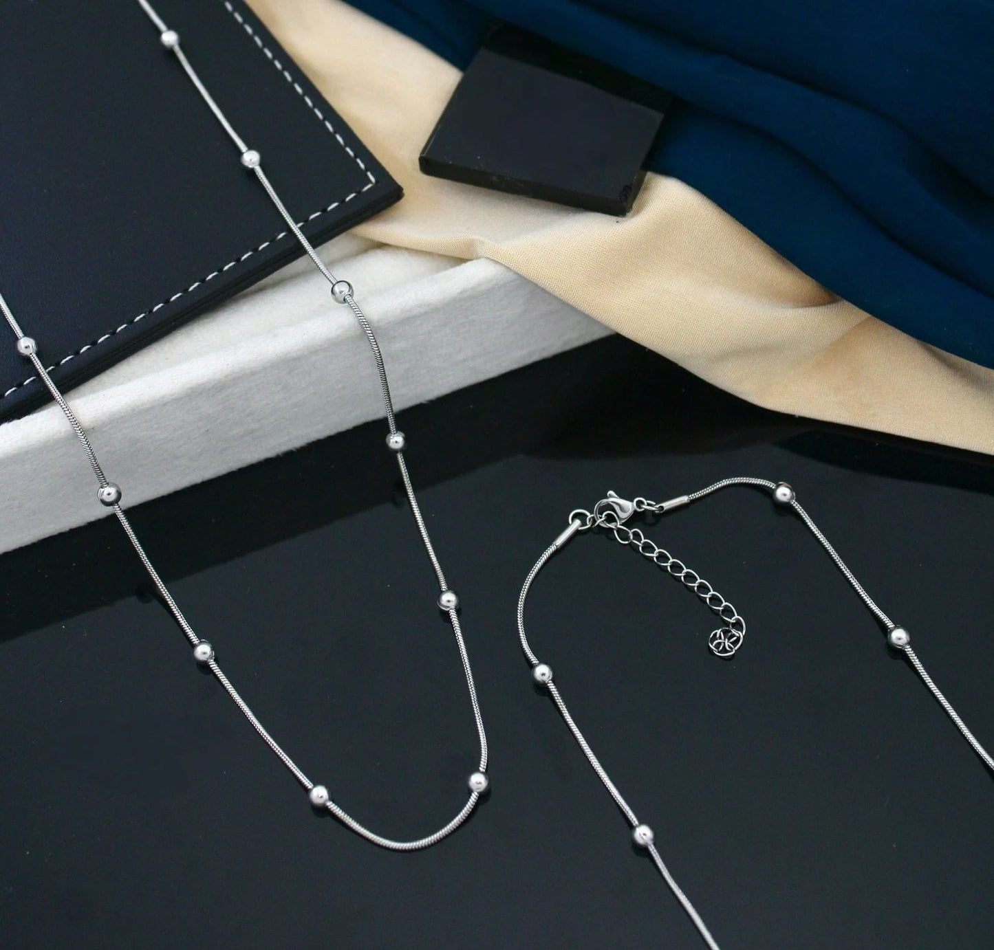 Celeste Pearl Line Silver Kada