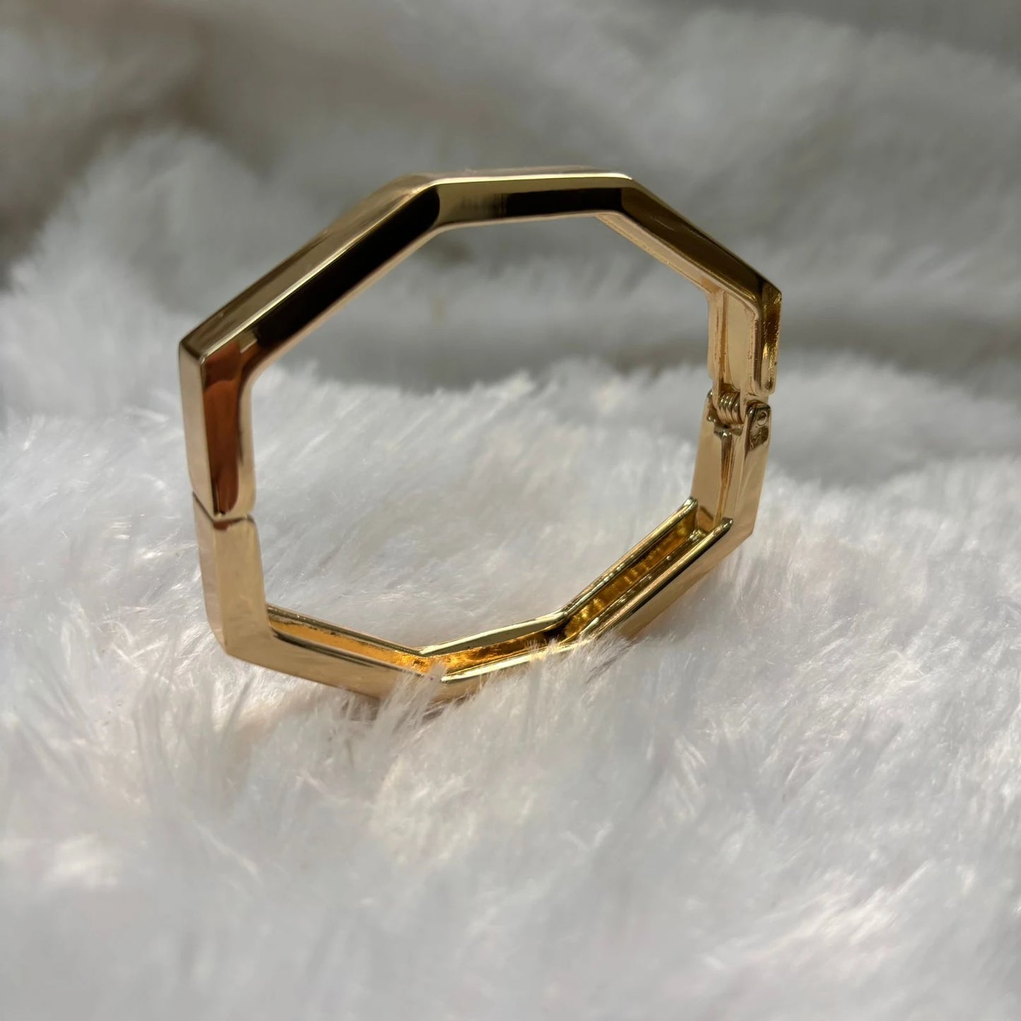 Hexa Edge Brass Kada