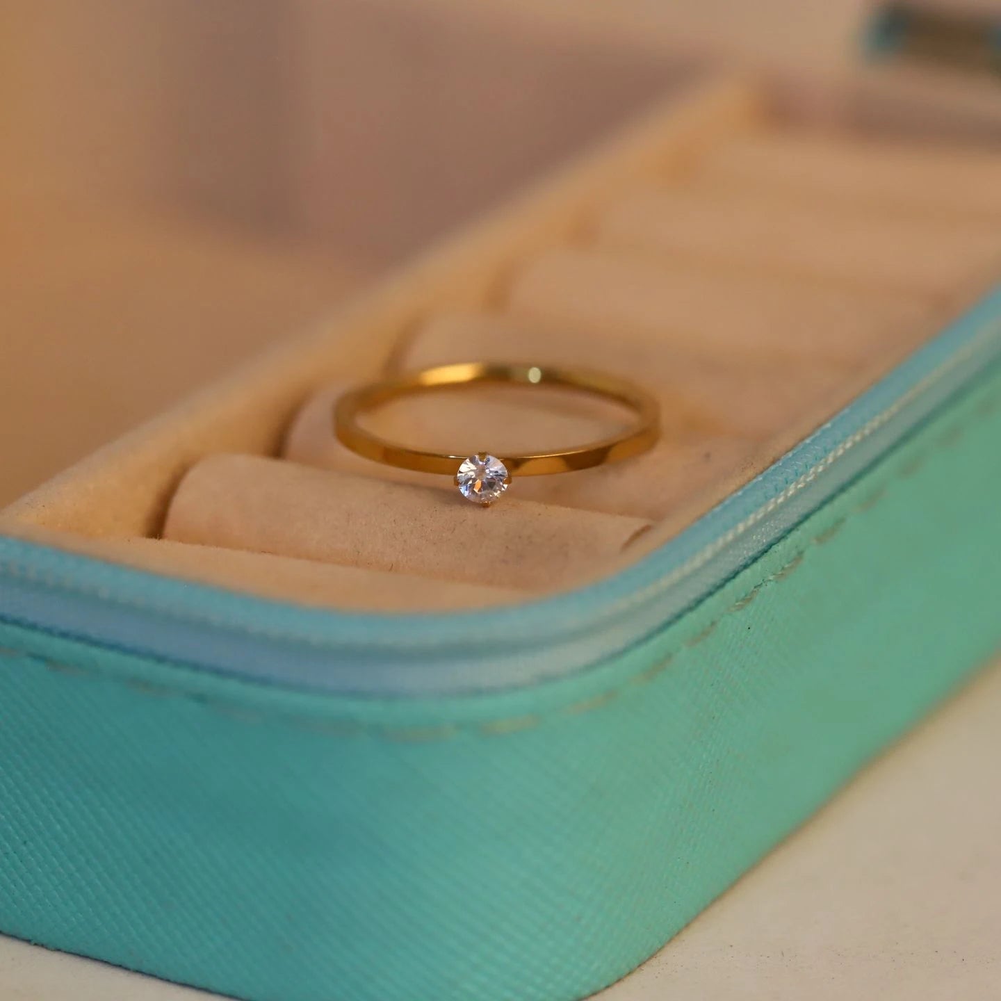 Amoura Trio Heart Gold Ring