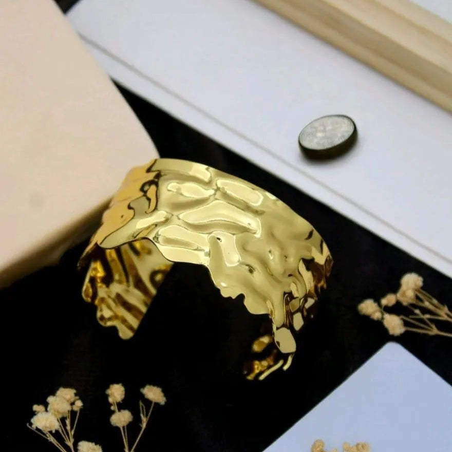 Gilded Flow Cuff kada