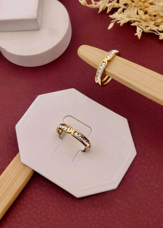Elegant Stone-Band Anti-Tarnish Ring