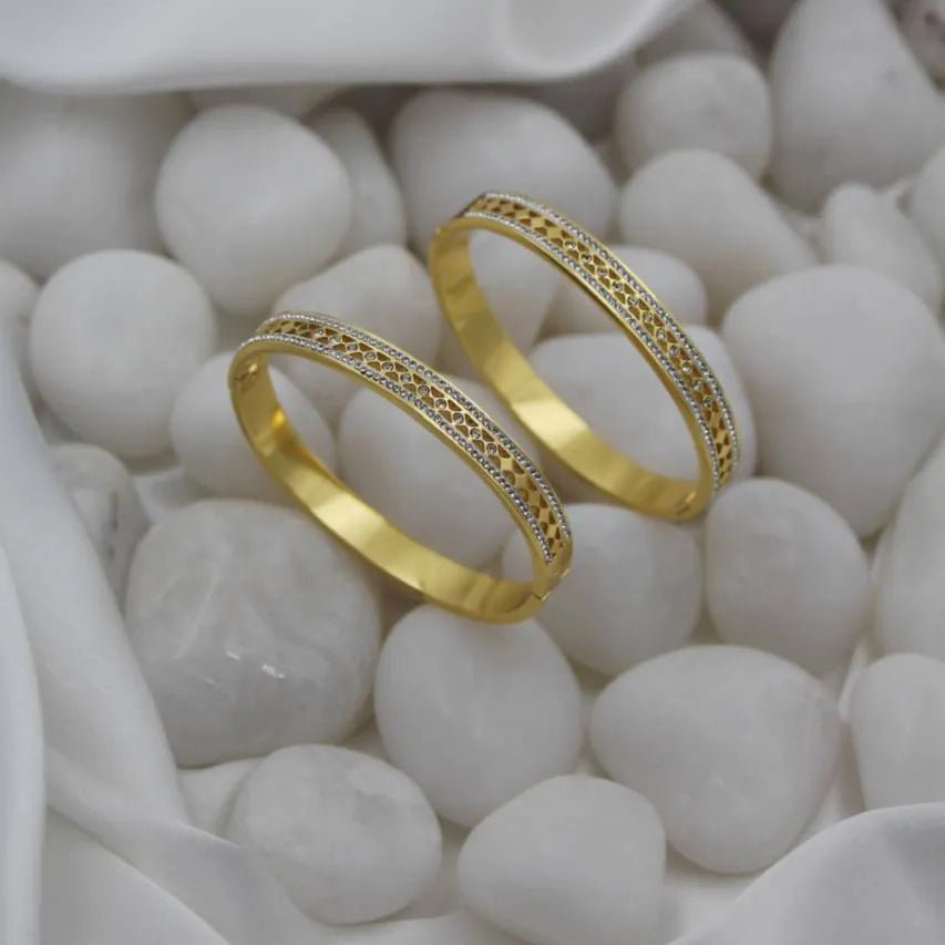 Diamond-Cut Detailing Gold Kada