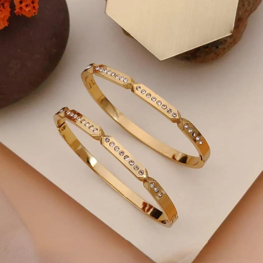 Geometric Design gold kada