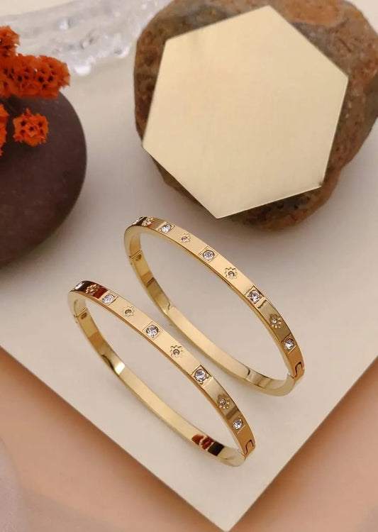 Flower Motif and Diamond Embellishments kada