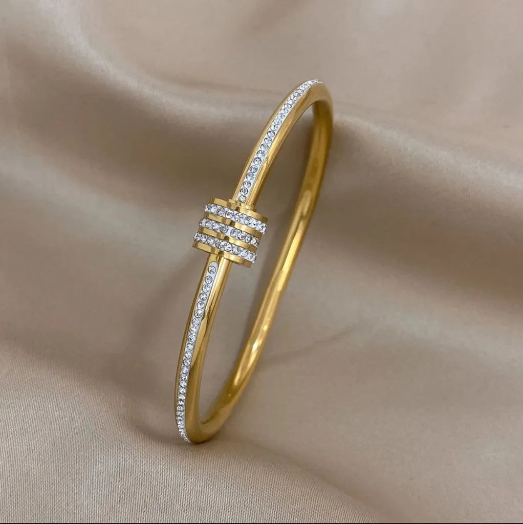 Elegant Gold/Rose Gold-Plated Zircon Kada Bracelet – Timeless & Luxurious