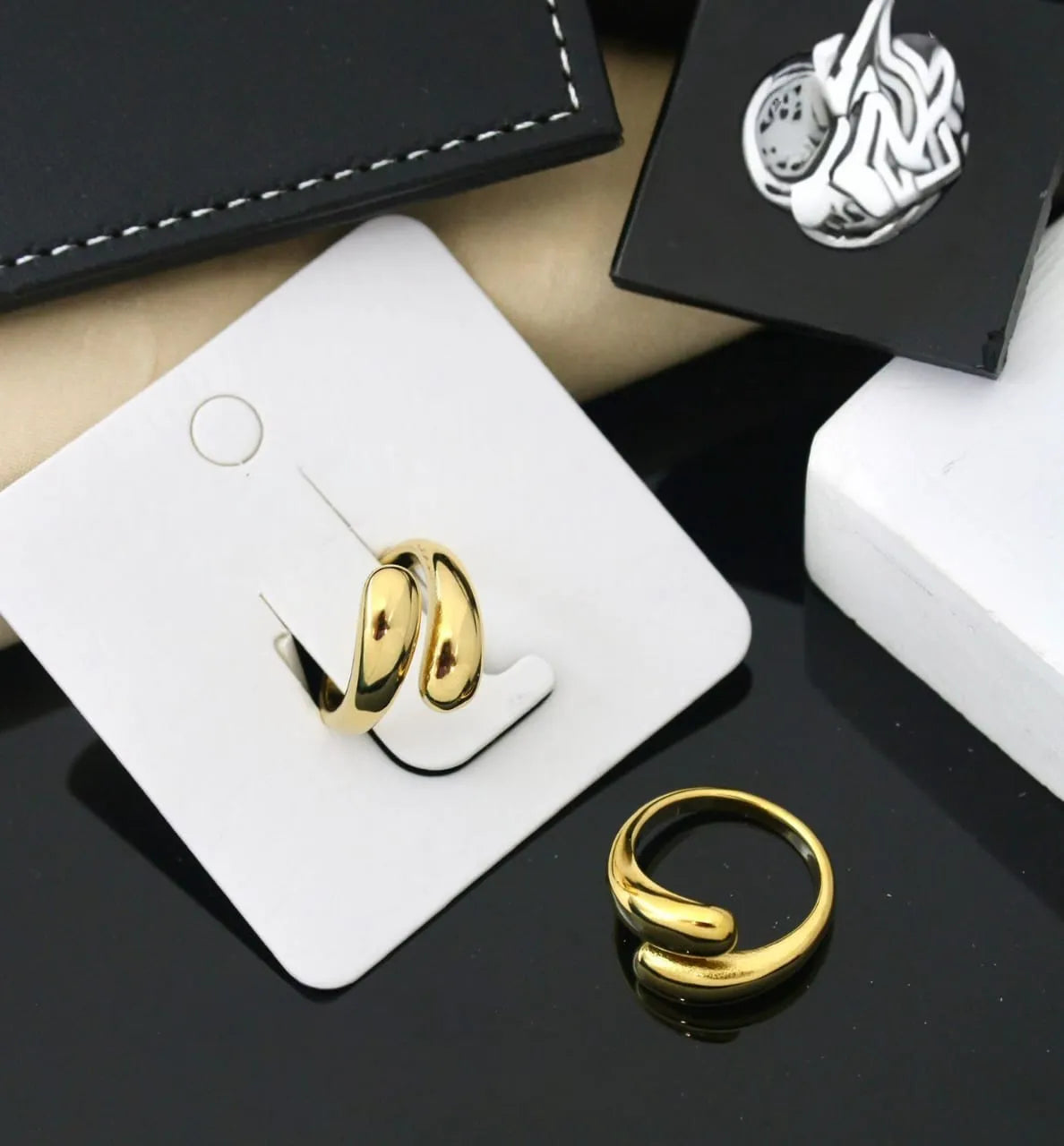 Solara Curve Twin-Drop Ring