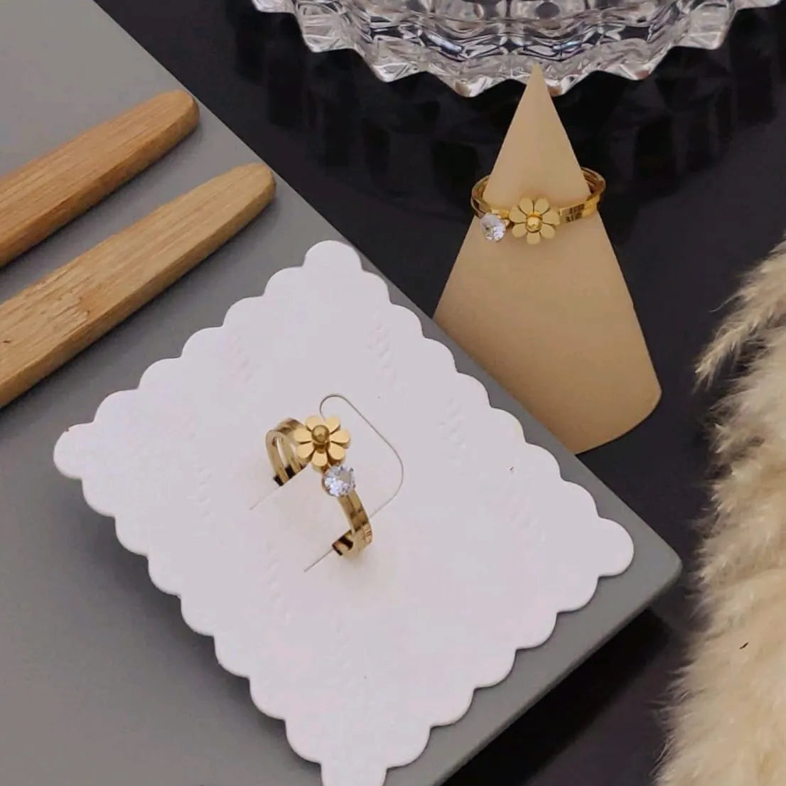 Flora Shine Crystal Gold Ring