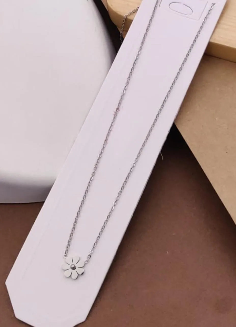 Flower Pendant Necklace