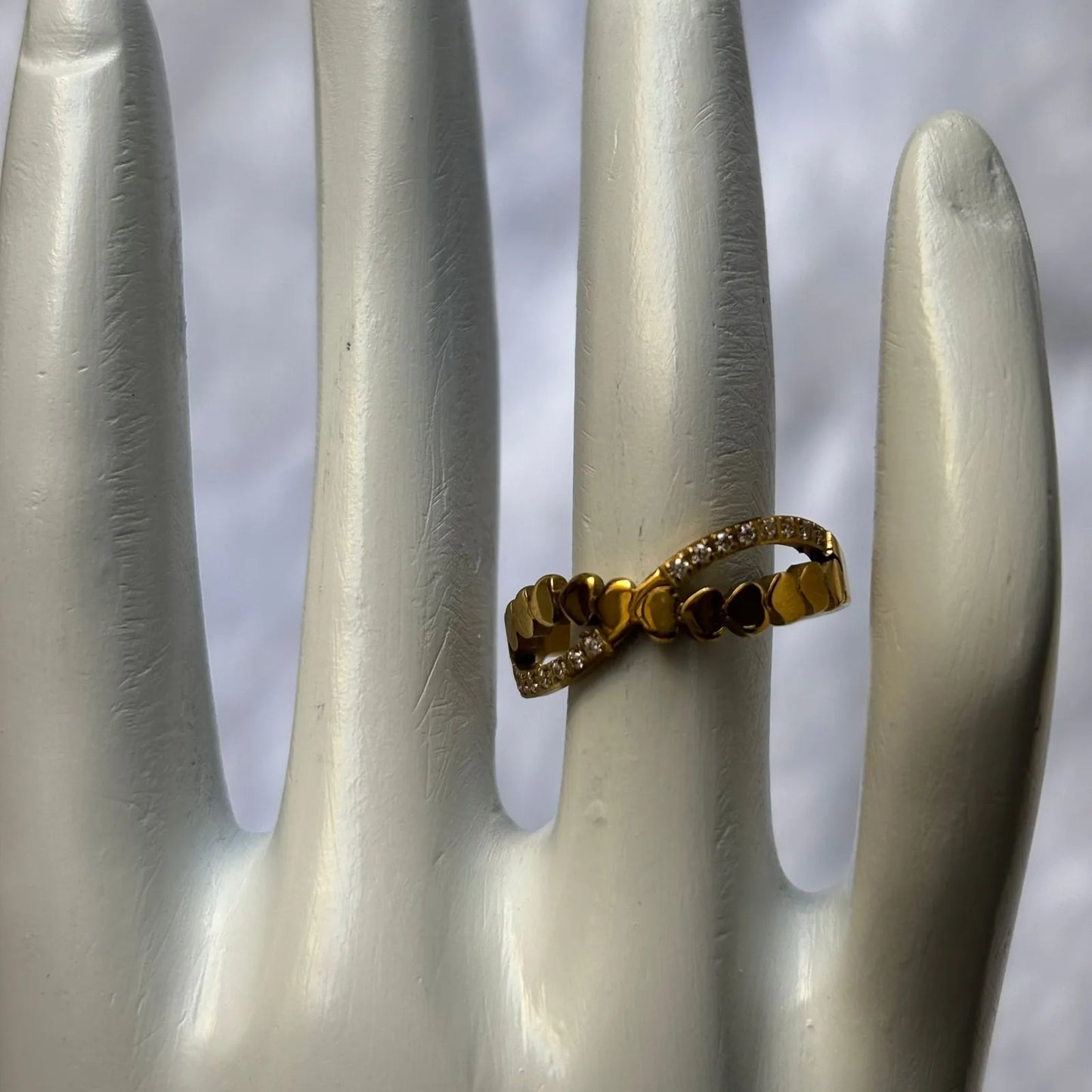 Golden Ripple Band Anti-Tarnish Ring