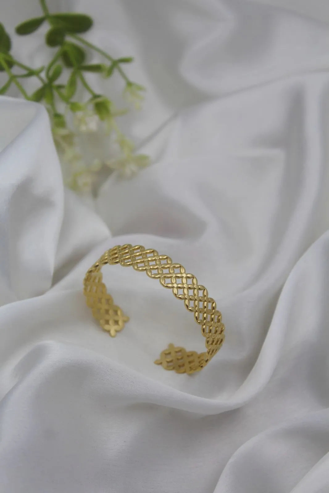 Golden Lattice Cuff Kada