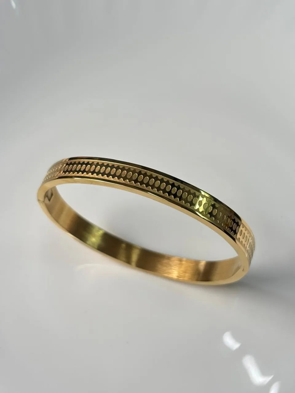 Golden Dot Pattern Kada