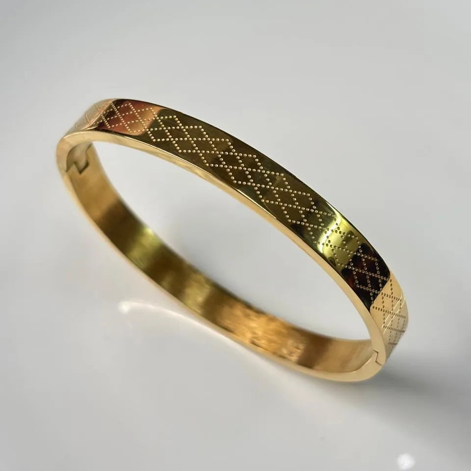Golden Dotted Net Kada