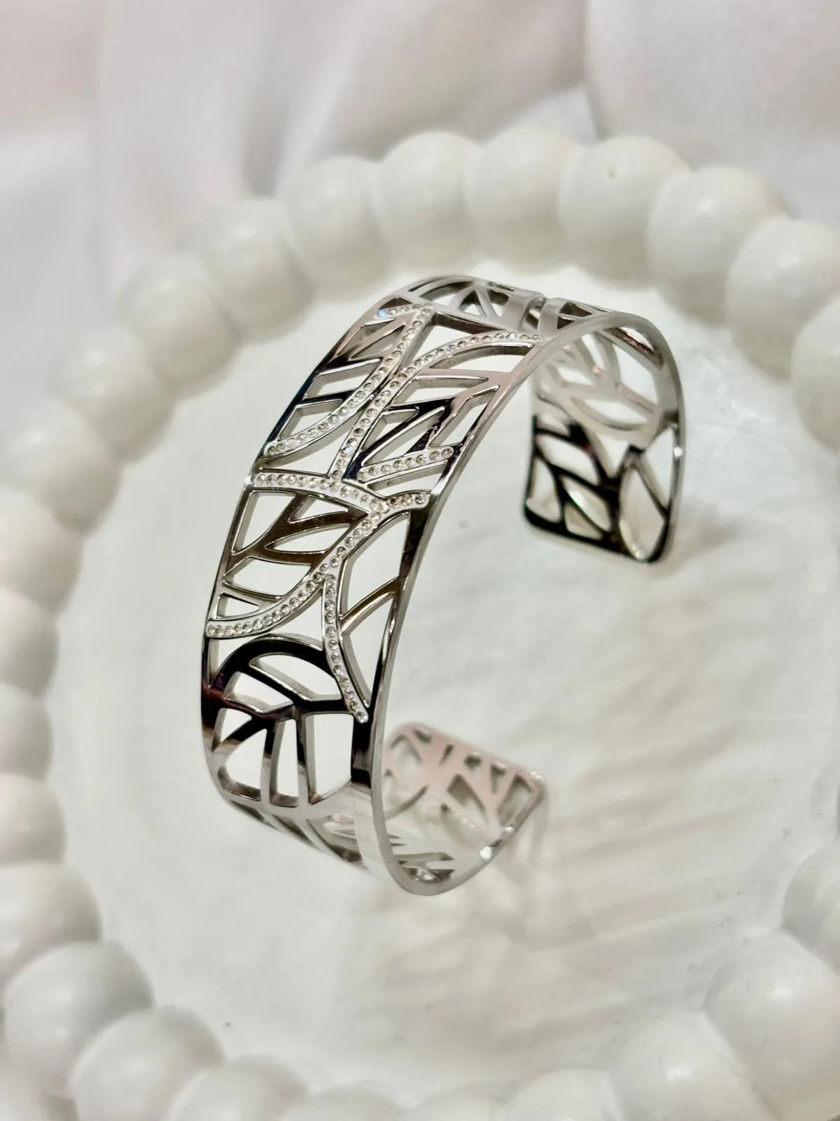Leaf Pattern Diamond Silver Kada