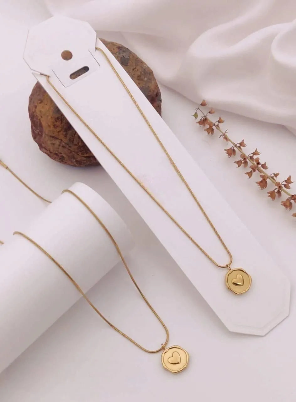 Antitarnish Heart Medallion Necklace