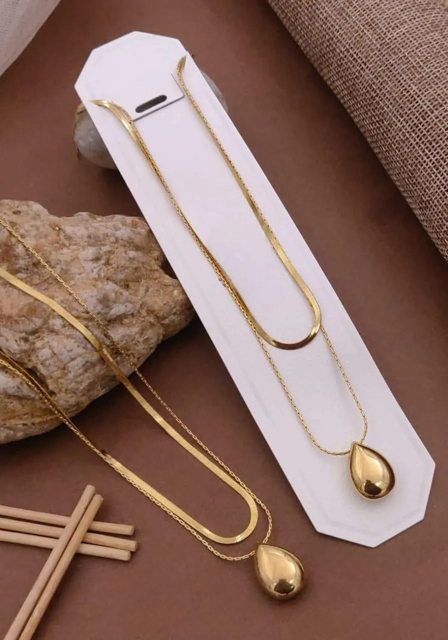 Golden Teardrop Pendant Necklace