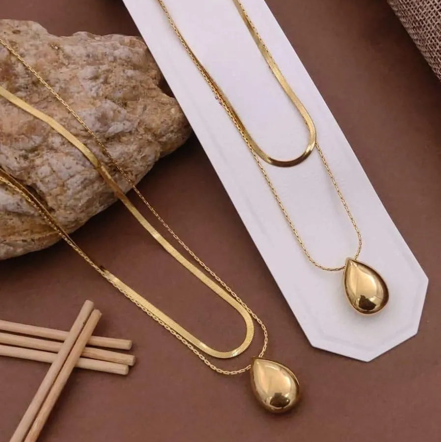 Golden Teardrop Pendant Necklace