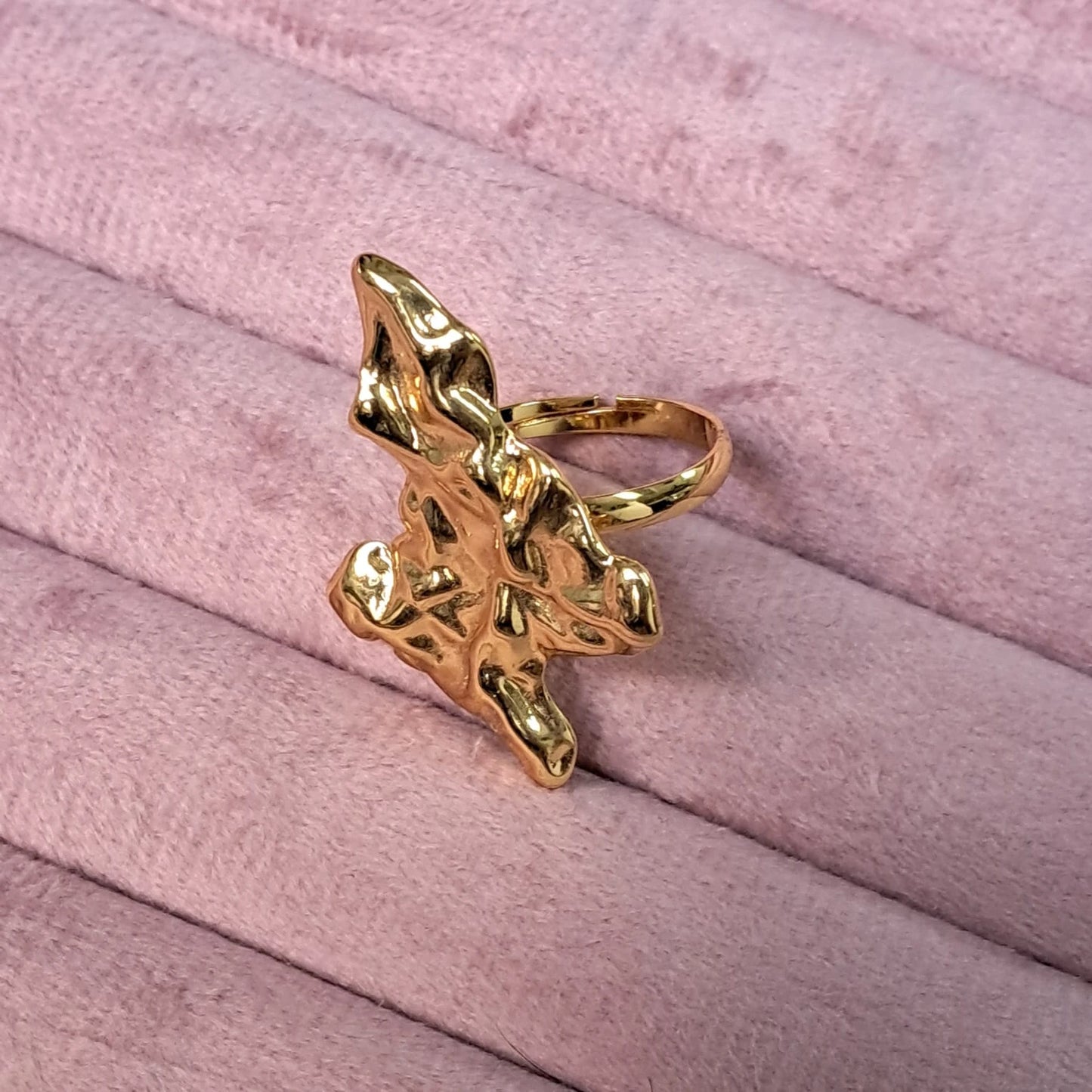 Abstract Wave Crystal Gold Ring