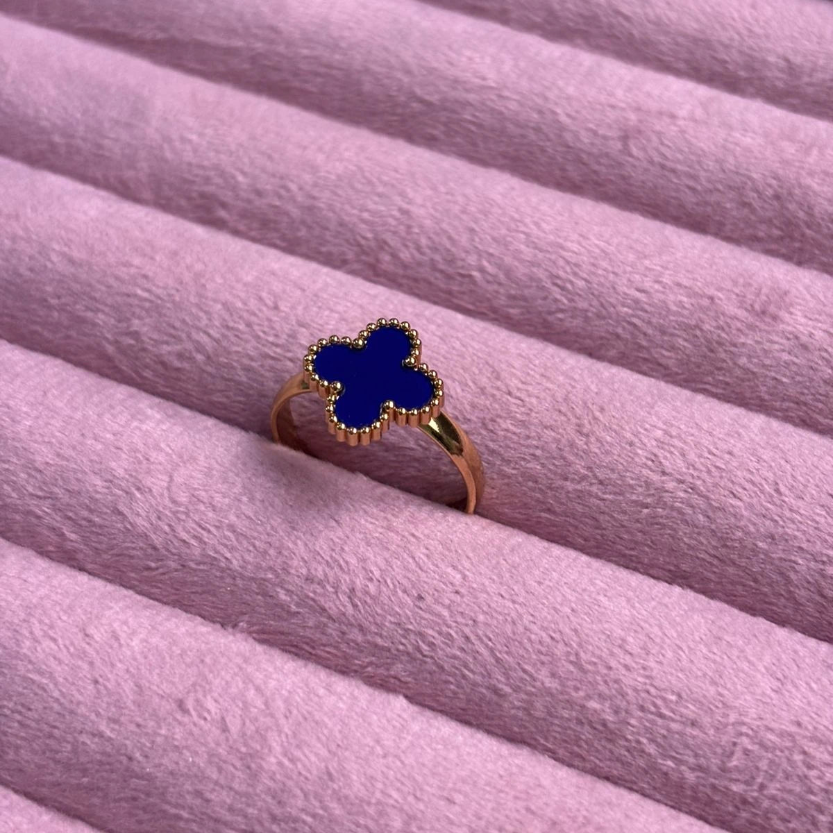 Sapphire Clover Gold Ring