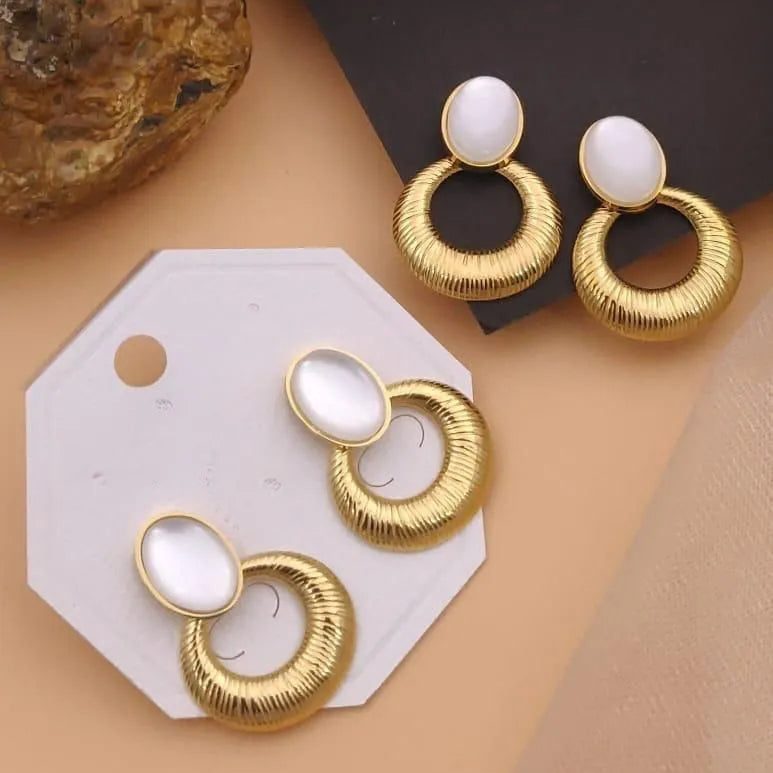 Gold Textured White Oval Top Earrings