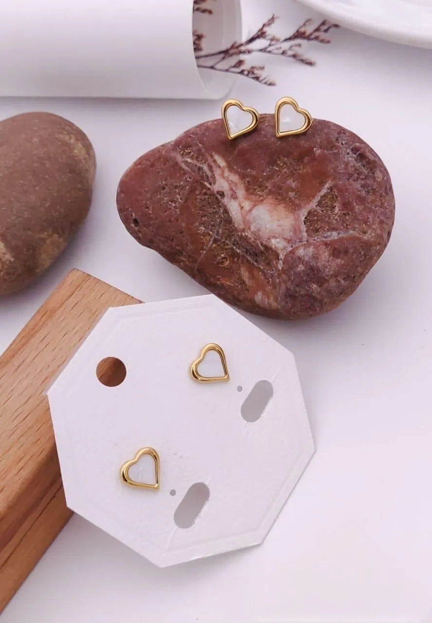 Minimal Gold Heart Earrings