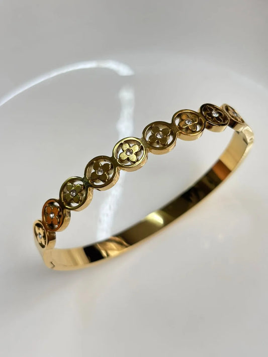 Elegant Gold Flower Kada