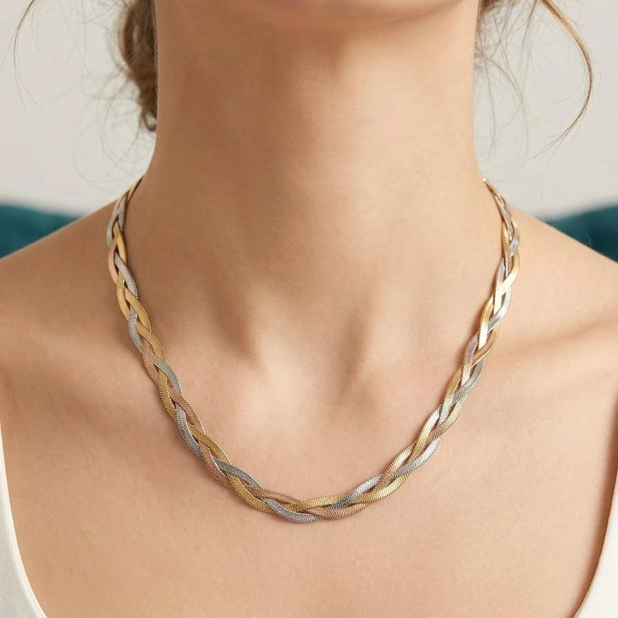 rinity Woven Chain Necklace