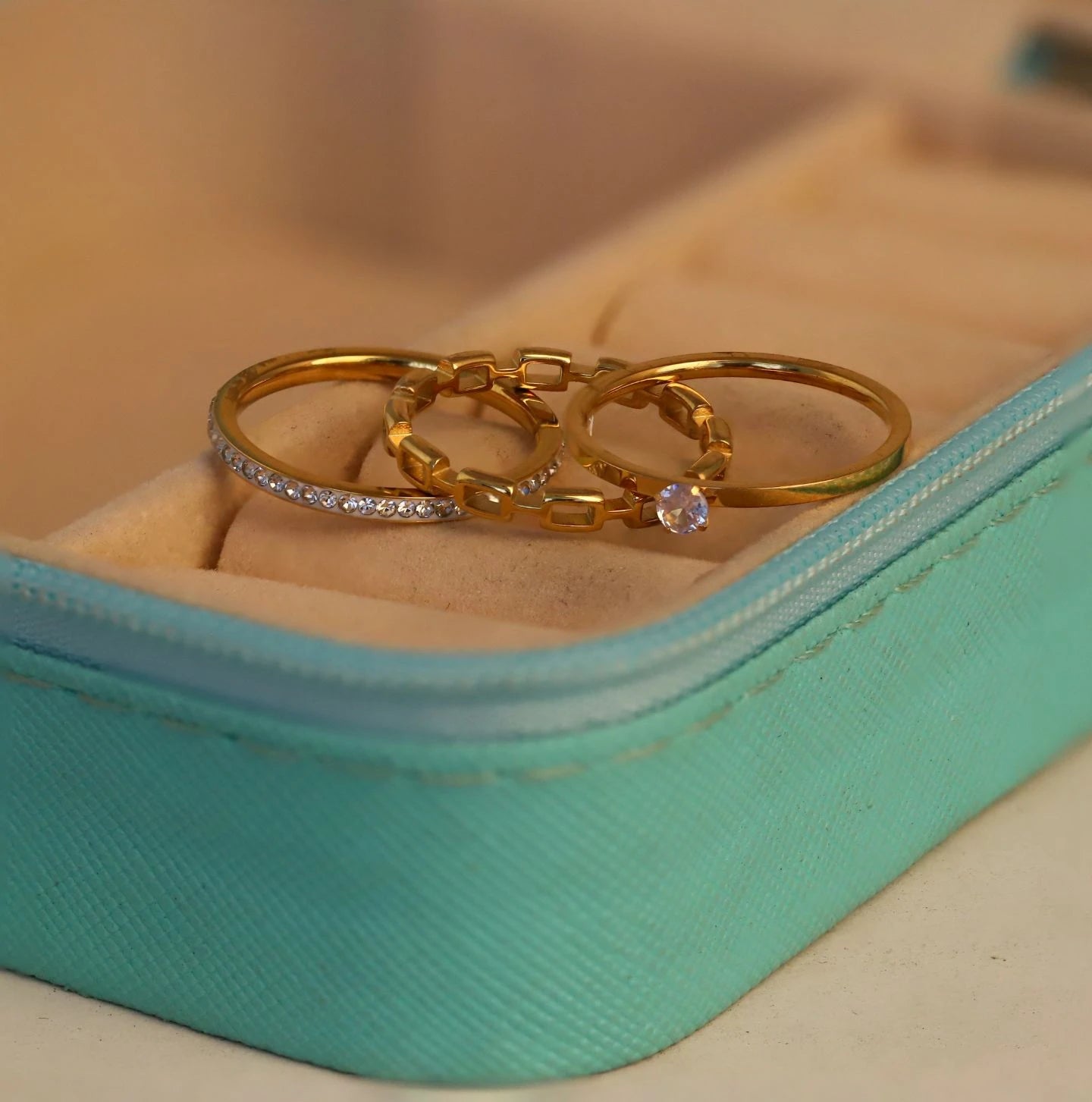 Crystal Chain Dual Band Ring