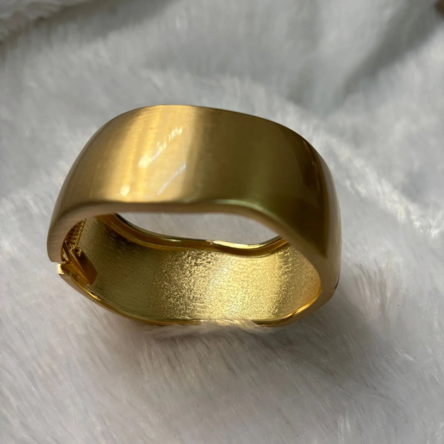 Velora Satin Gold Finish Kada