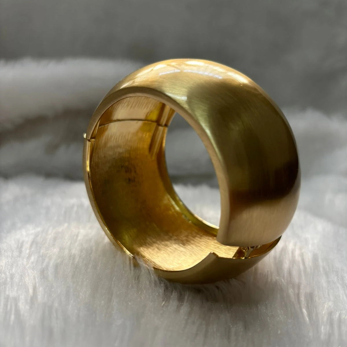 Solara Luxe Wide Gold Kada