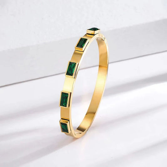 Emerald Axis Gold Kada