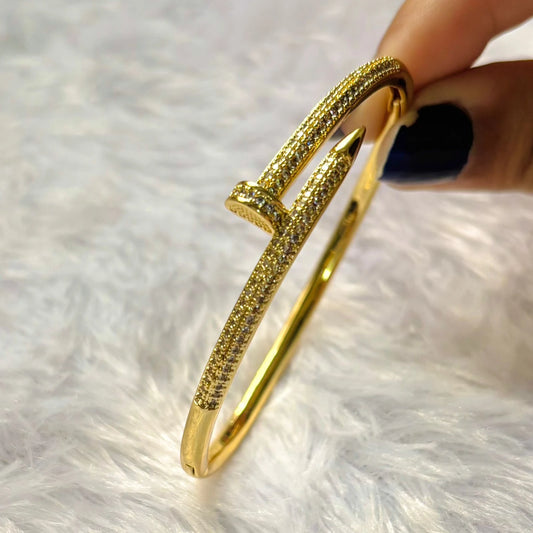 Royal Clasp Spark Gold Kada