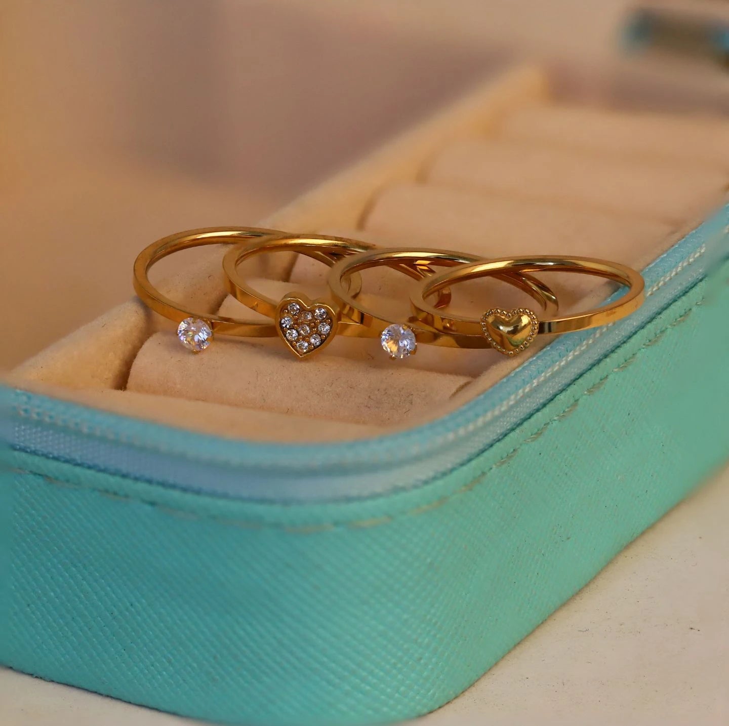 Amoura Trio Heart Gold Ring