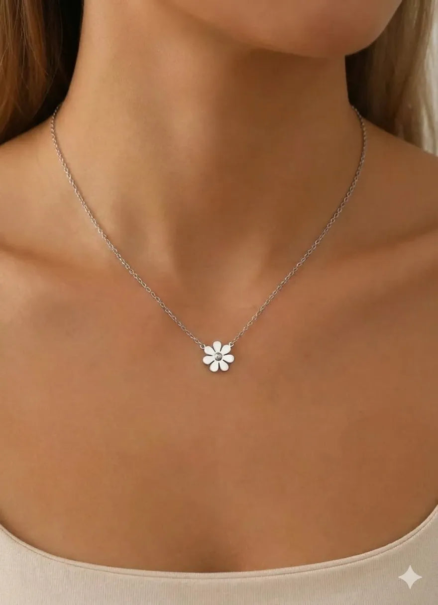 Flower Pendant Necklace