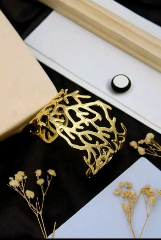 Coral Drift Cuff kada