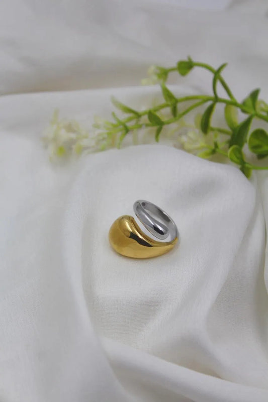 Golden Twist Ring