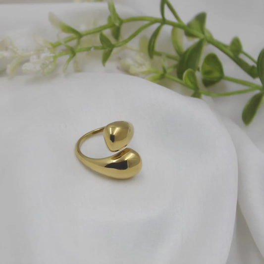 Auris Duo Drop Sculpted Gold Ring