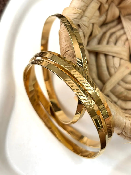 Classic Etched Gold Bangles (3SET)