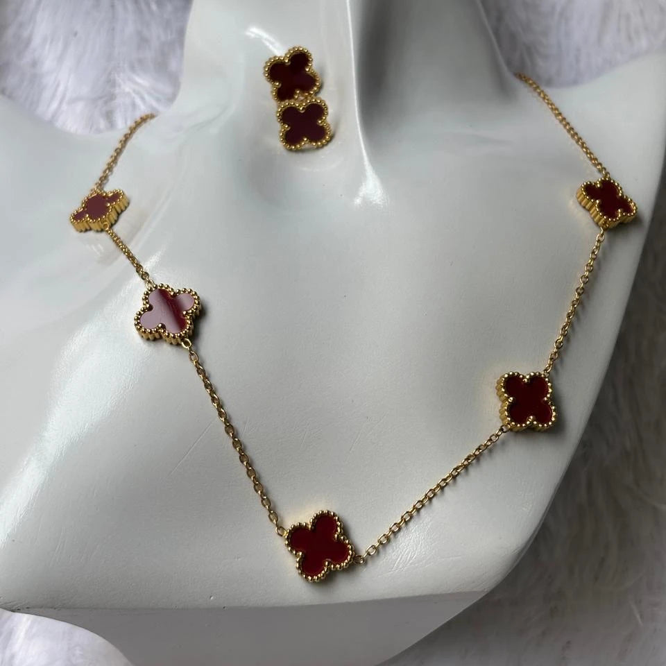 Viva Red Clover Gold Necklace & Earring Set