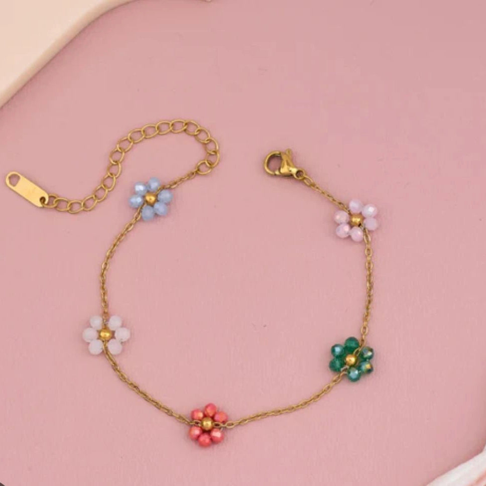 Colorful Floral Bead Bracelet