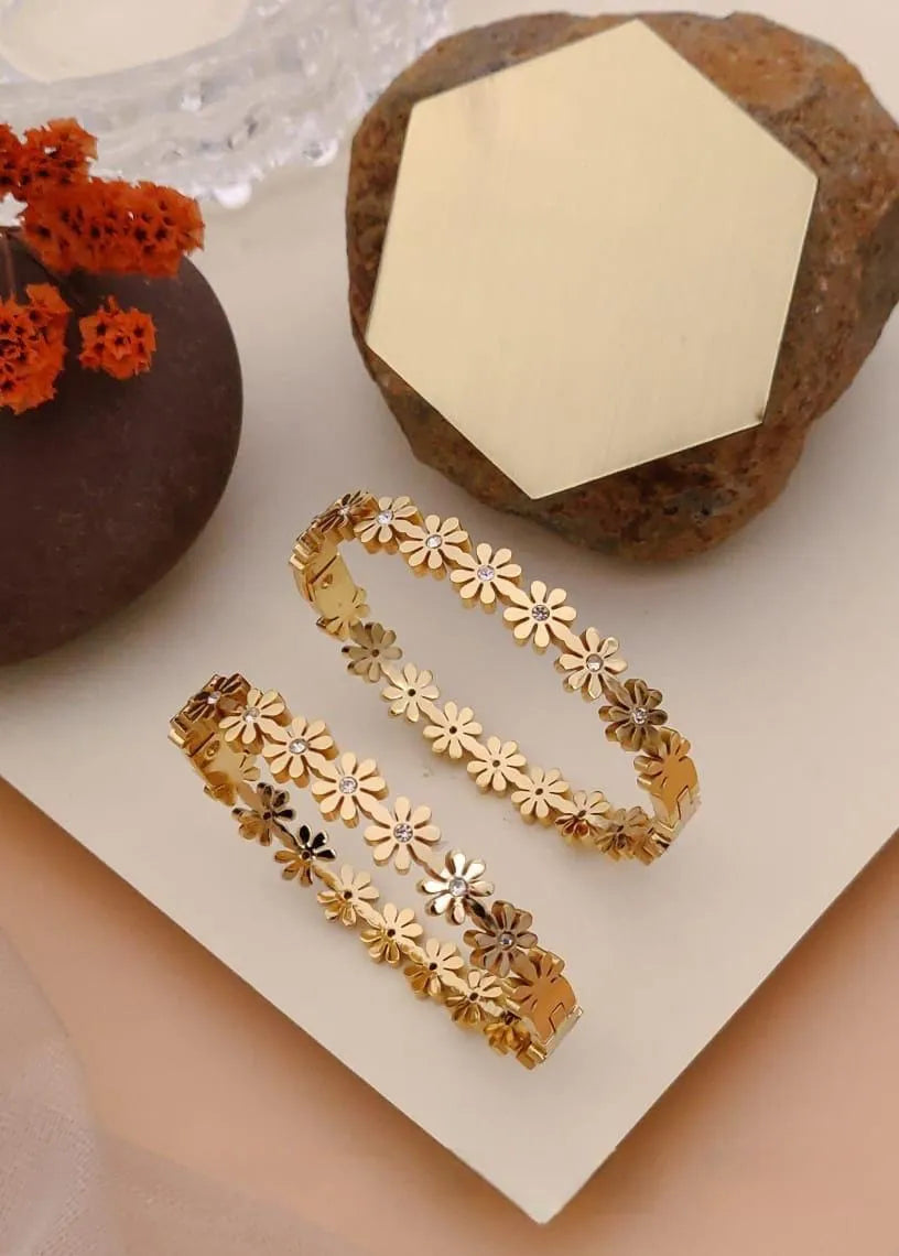 Gold Flower kada