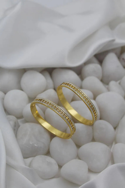 Diamond-Cut Detailing Gold Kada