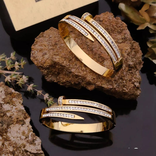 Diamond Line Luxe Gold Kada