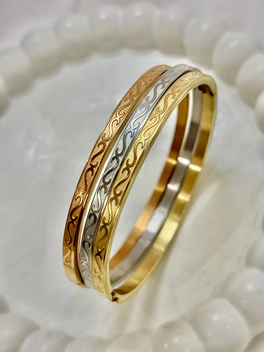 Engraved Tri-Color Decorative Kada