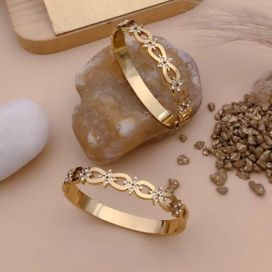 Floral Link Diamond Gold Kada