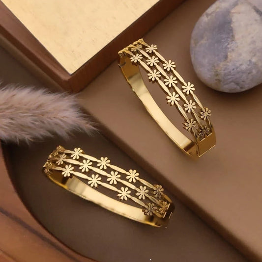 Swarna Flora Cutwork Gold Kada