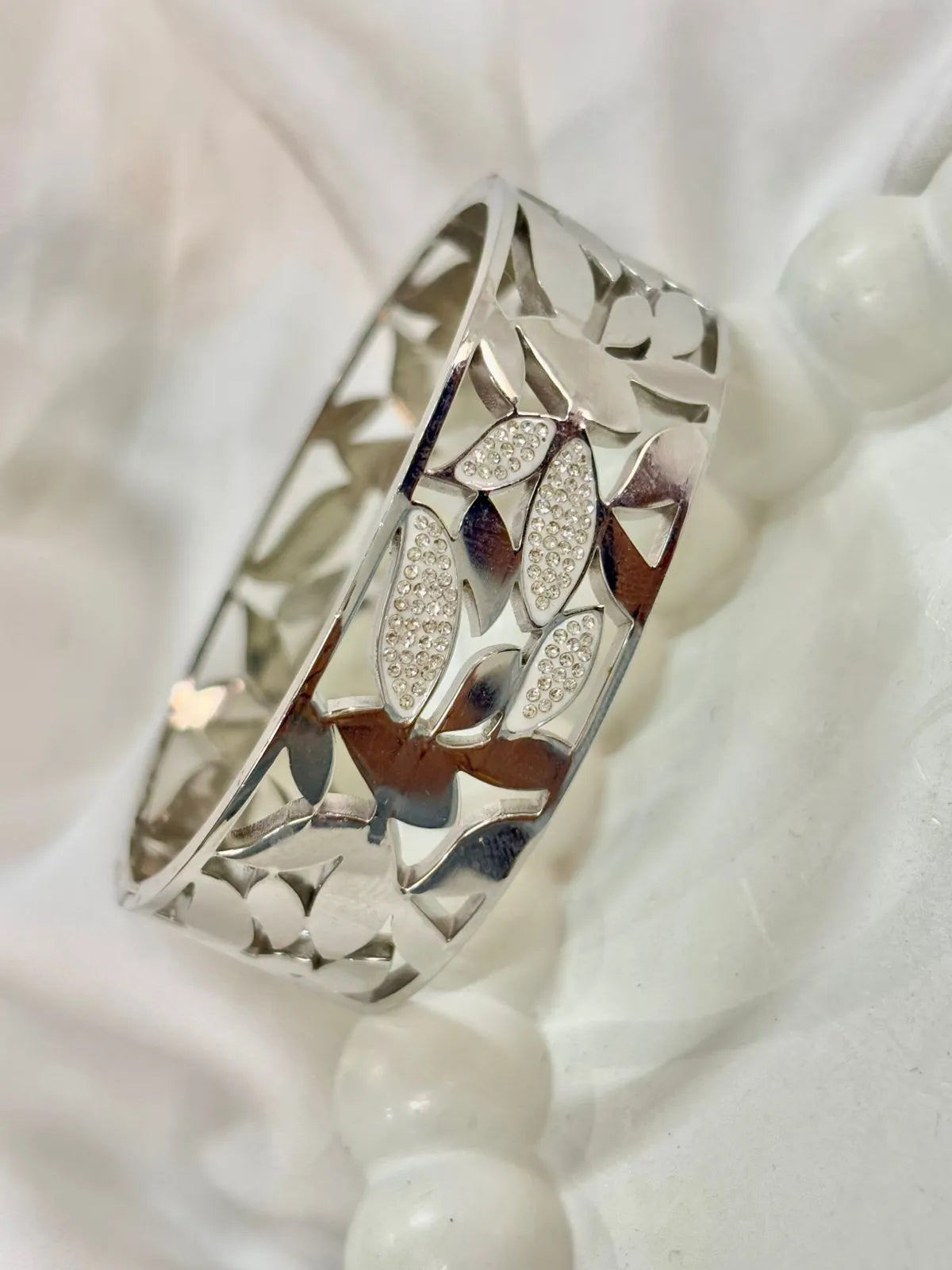 Flower Design Silver Kada