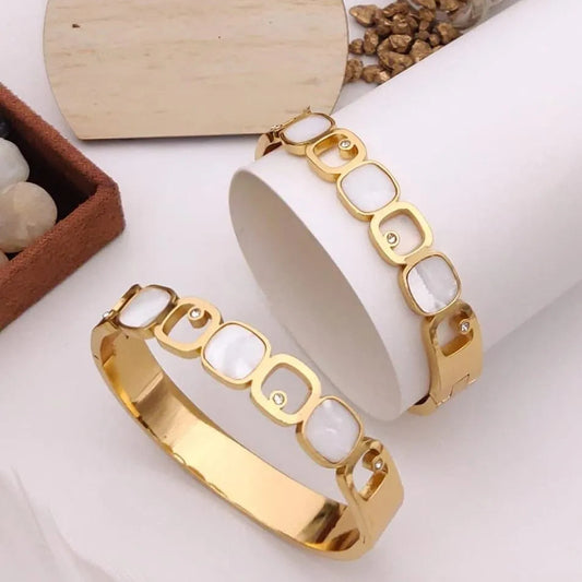 Geometric Pearl Link Gold Kada